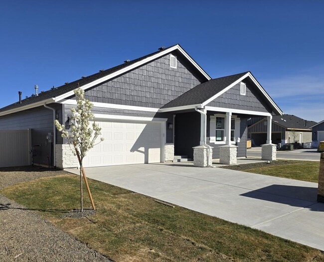 Building Photo - 4415 Belethor Ave