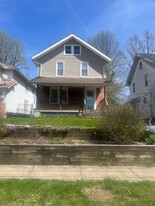 Building Photo - 461 Marview Ave