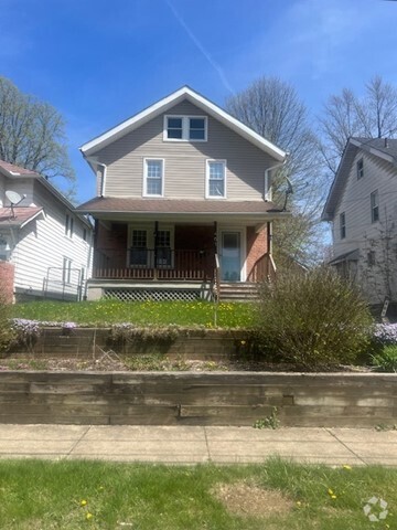Building Photo - 461 Marview Ave