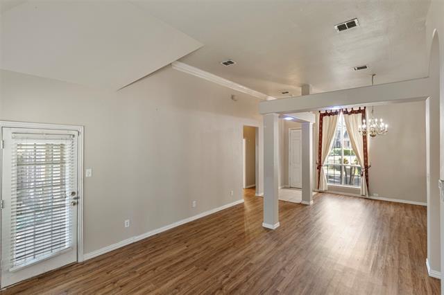 Building Photo - 200 Hawthorne Dr