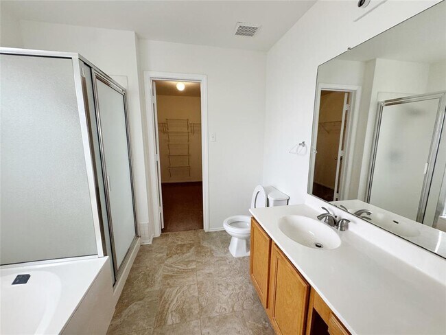 Building Photo - 1205 Dillon Lake Bend
