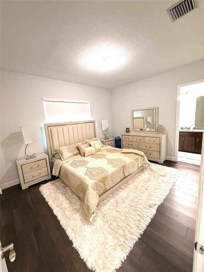 Building Photo - 15131 Courtland Ct