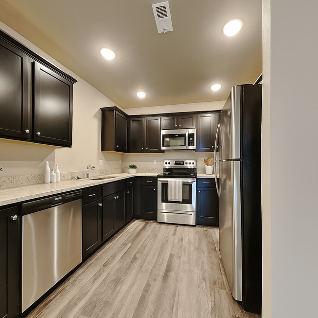 Building Photo - 3 BR/2BA Newly Renovated Single Family Home | 2-Car Covered Parking |In Blue Springs!