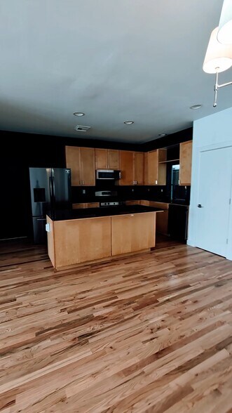 Building Photo - 4421 Eigel St