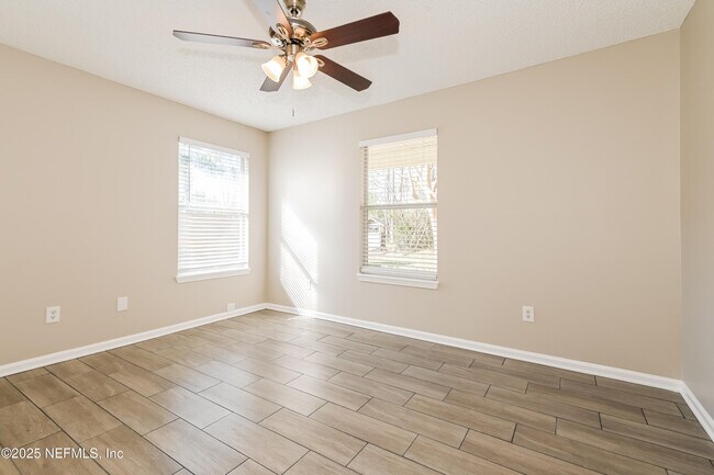 Building Photo - 2975 Brougham