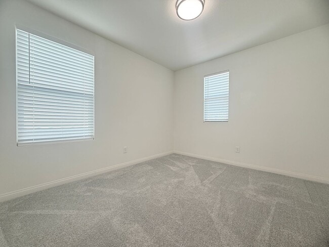 Building Photo - Wonderful upgraded two story single house