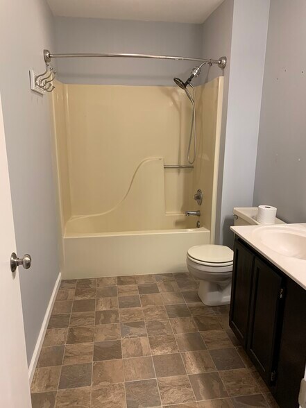 Building Photo - 115 Delancy Pl