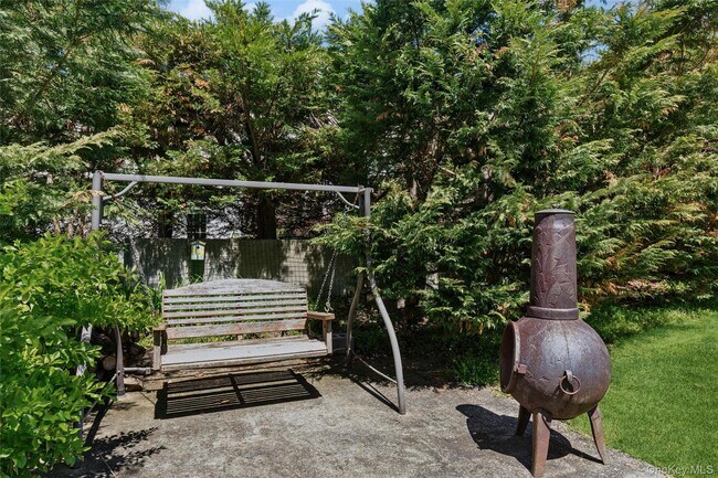 Building Photo - 1600 Captain Kidd Dr