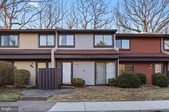 Building Photo - 2142 Cartwright Pl