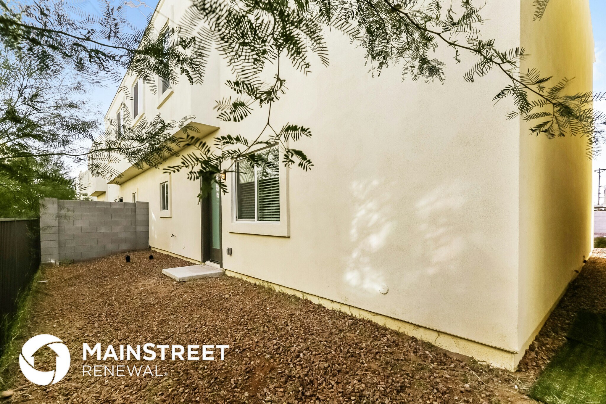 Building Photo - 2000 N 36th St