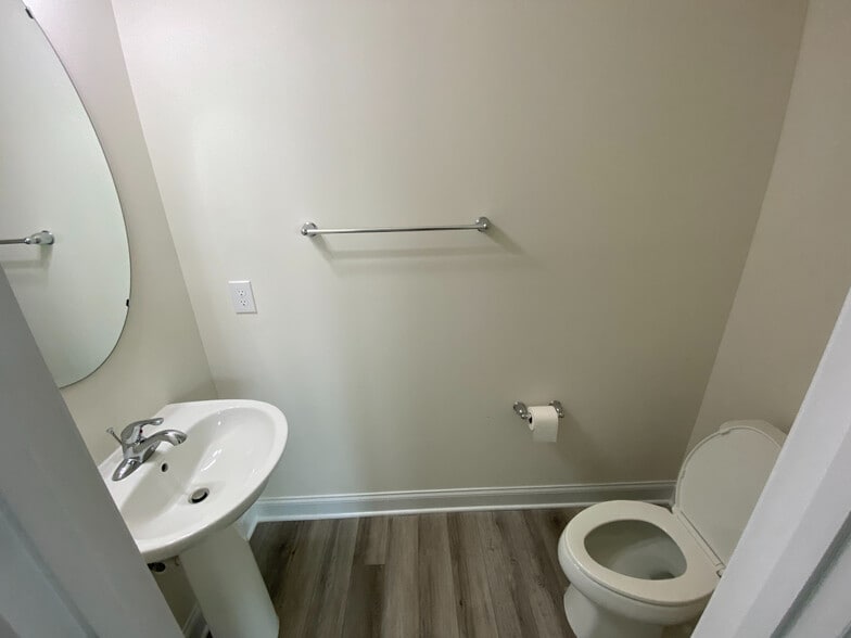 Building Photo - Room in Townhome on Princess Lita Way