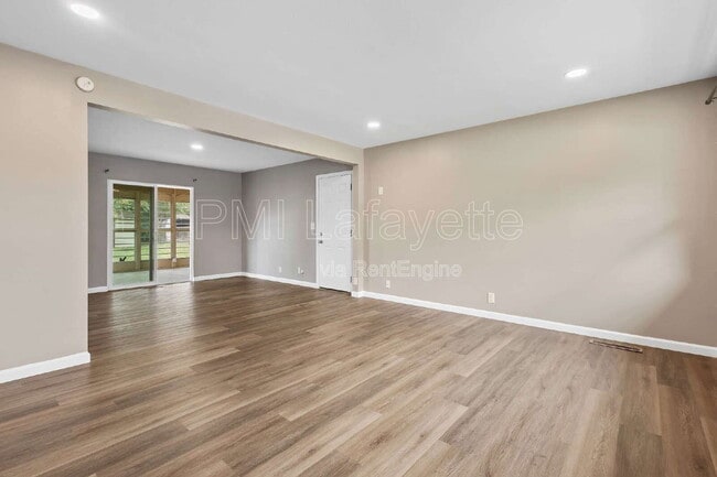 Building Photo - 530 N 28th St