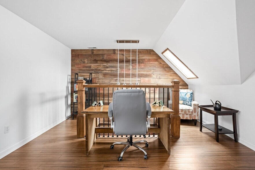 Building Photo - 1301 Ringgold Ave