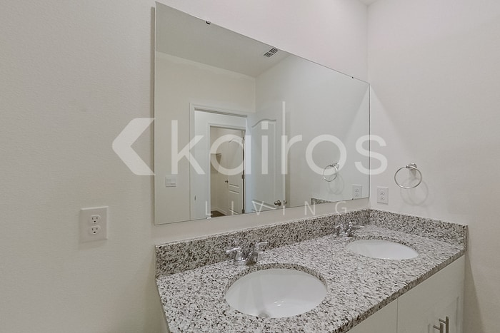 Building Photo - 32208 Edson Ave