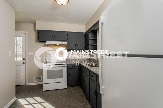 Building Photo - 5204 Ronwood Dr