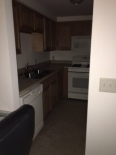 Building Photo - 203 Williams St