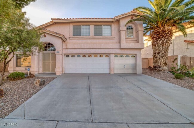 Primary Photo - 258 Via Tempesto St