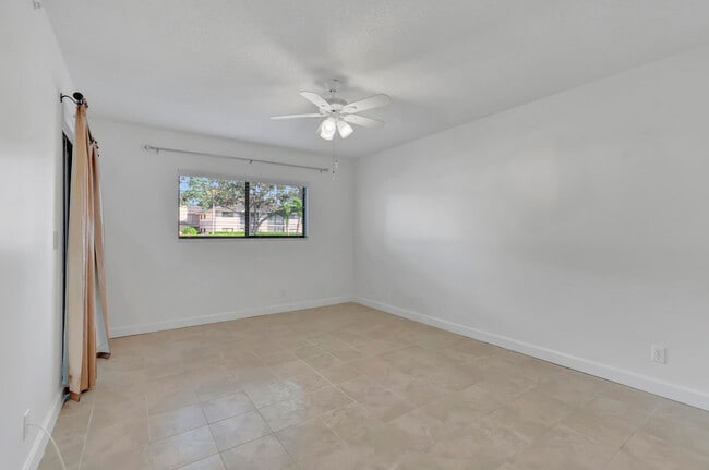 Building Photo - 15364 Lakes of Delray Blvd