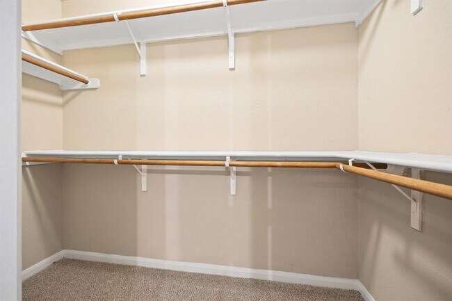Building Photo - 2708 Granite Creek Dr