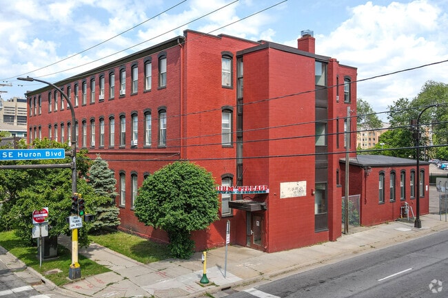 Building Photo - Stadium Village Apartments