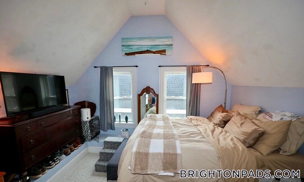 Building Photo - 55 Hobart St