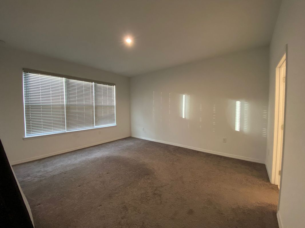 Building Photo - 1470 Lone Feather Trail