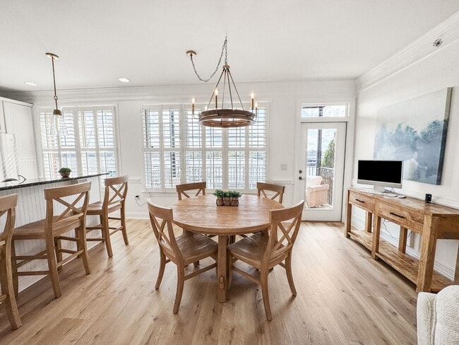 Building Photo - Fully Furnished Waterfront Elegance on Mai...