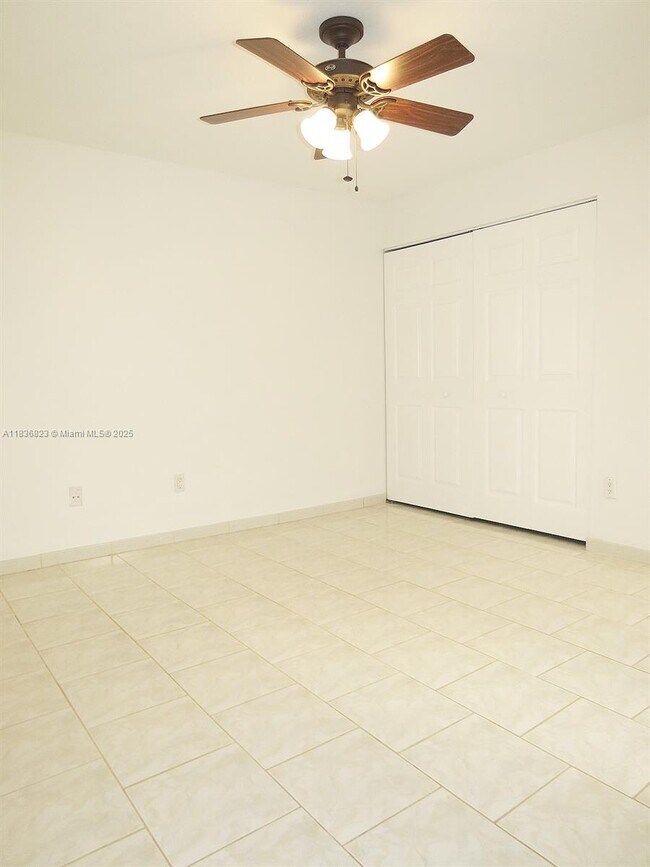Building Photo - 8567 SW 115th Pl