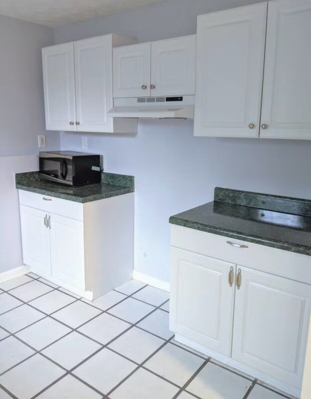 Building Photo - 2752 Mamie Ln