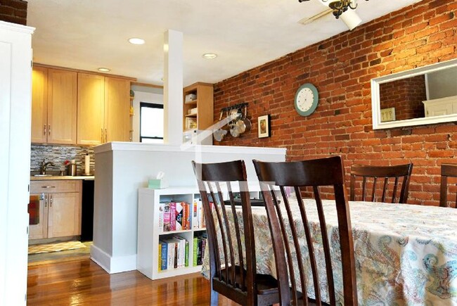 Building Photo - Best 2 Bed in Brighton! HUGE Apartment w/ ...