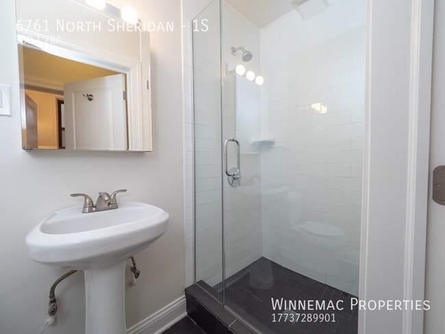 Building Photo - 6761 North Sheridan-1S