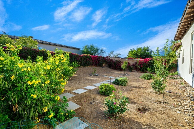 Building Photo - 81439 Merv Griffin Way