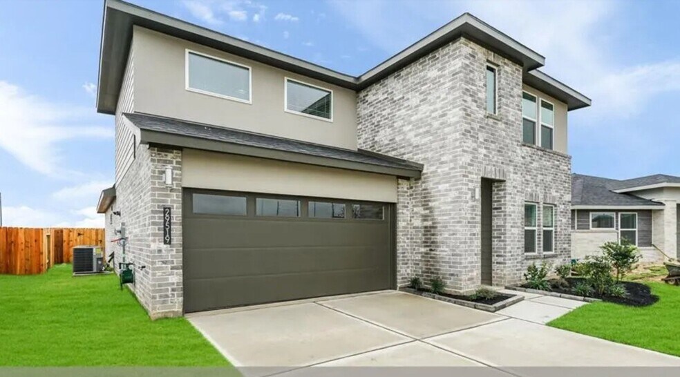Building Photo - 8043 House bank Ln