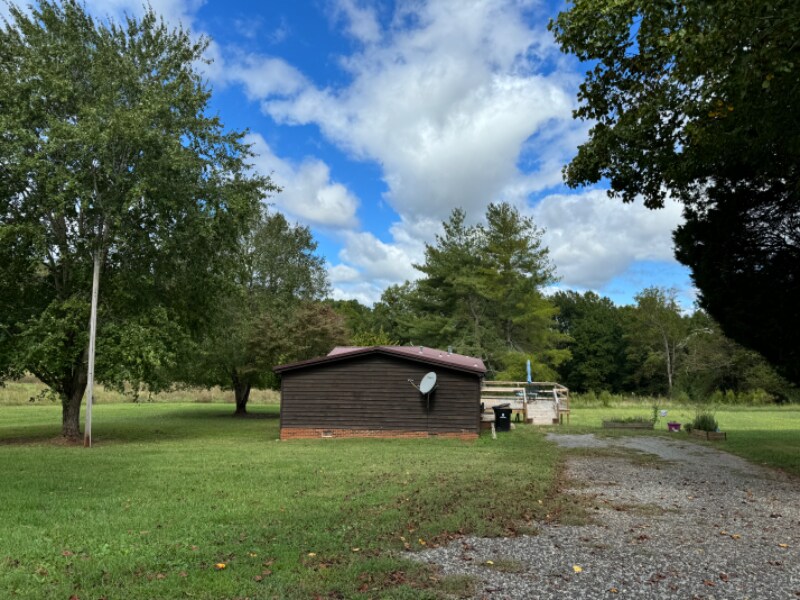 Building Photo - 3900 Johnson Rd