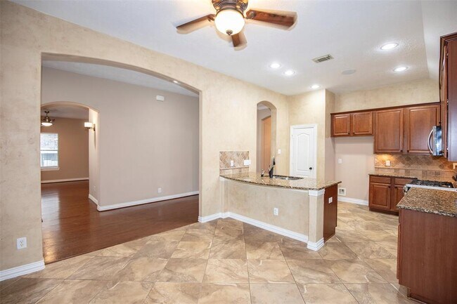 Building Photo - 2747 Villa Bella Ct