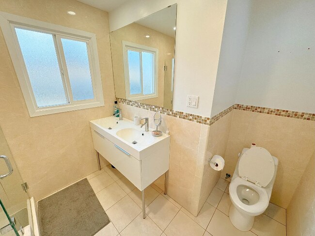 Building Photo - 86 Everglade Dr