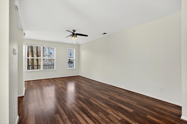 Building Photo - 1458 Roustabout Way