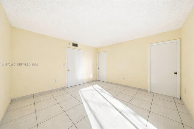 Building Photo - 8760 SW 133rd Avenue Rd