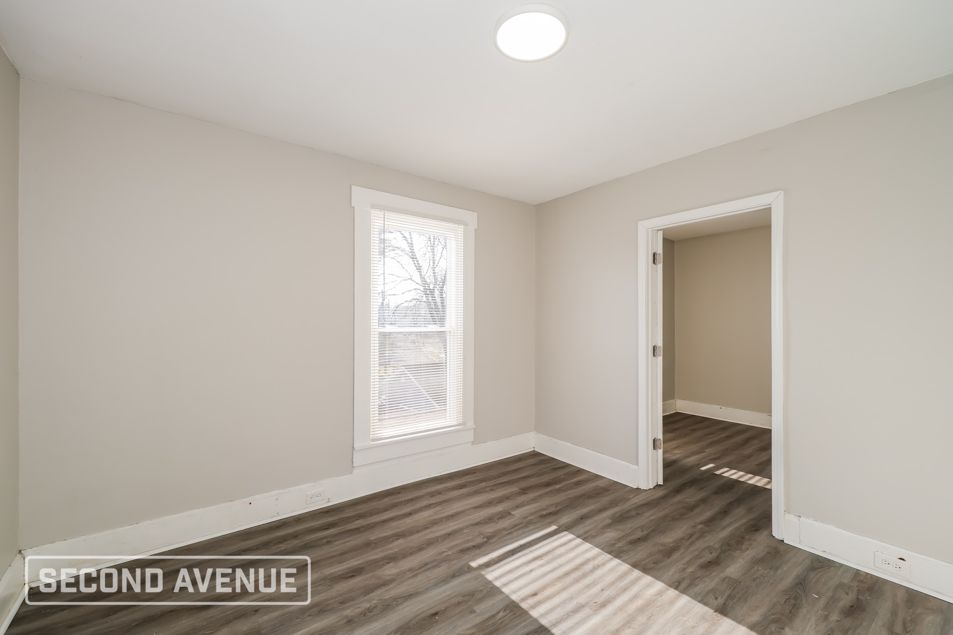 Building Photo - 4833 Greenwood Terrace