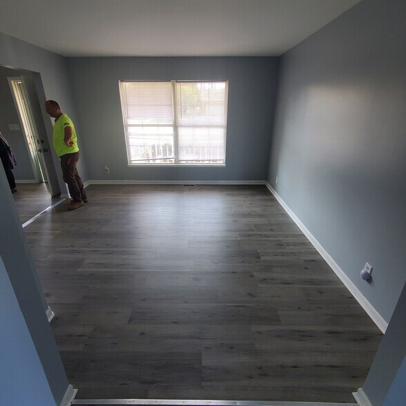Building Photo - 1824B Country Hills Dr