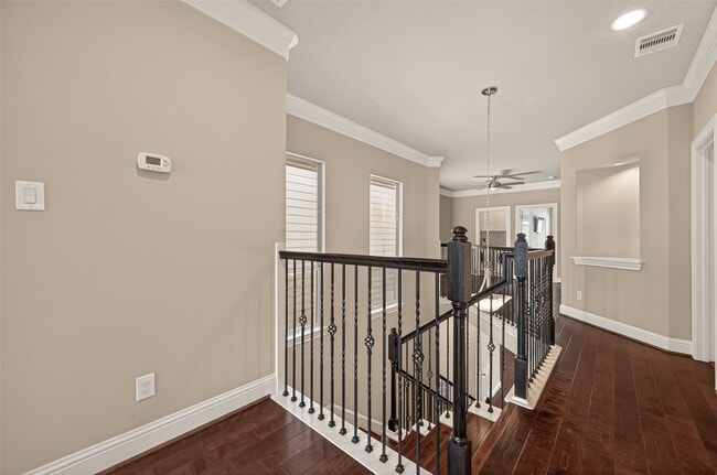 Building Photo - 5708 Petty St