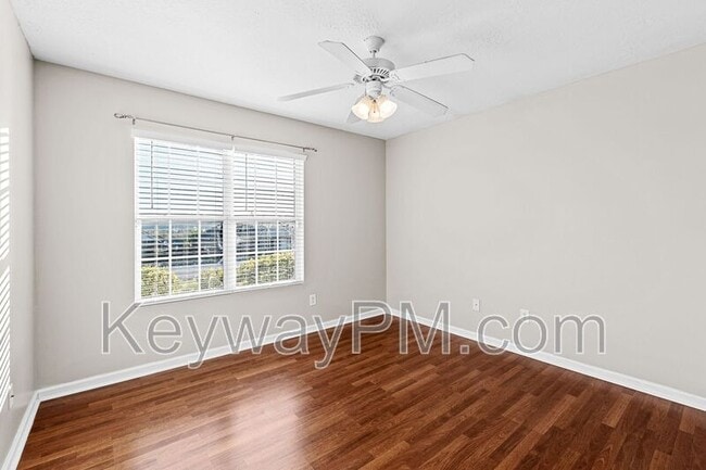 Building Photo - 19 Whitney Ct