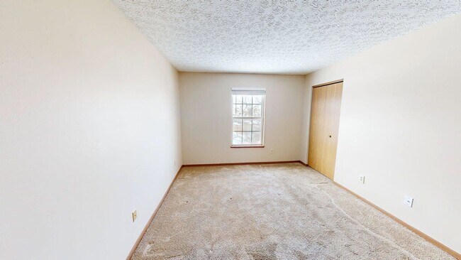 Building Photo - 5399 Cypress Chase