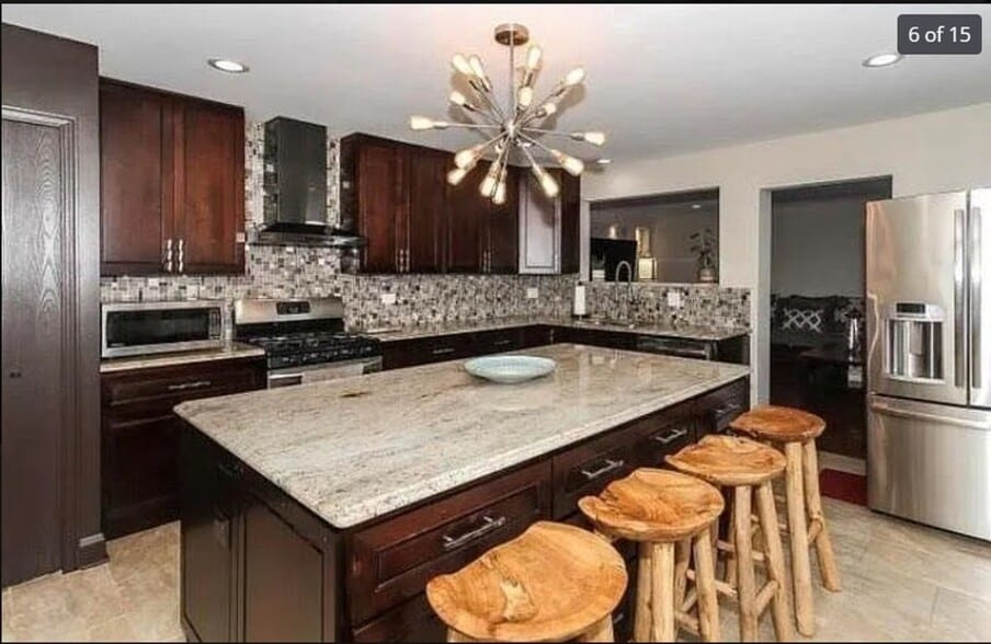Building Photo - 10412 Casselberry N
