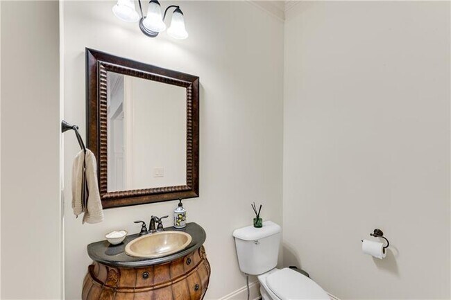 Building Photo - 5861 Yoshino Cherry Ln NE