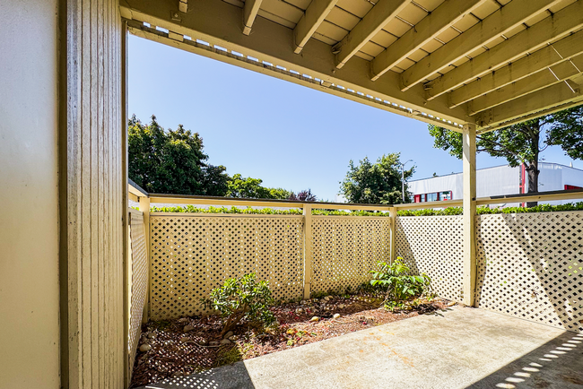 Building Photo - 4022 Abbey Terrace