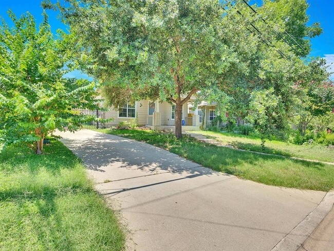 Building Photo - 7308 Meador Ave