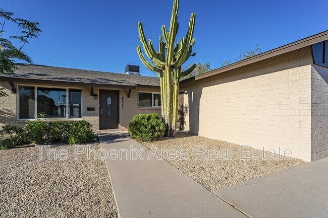 Building Photo - 8532 E Chaparral Rd