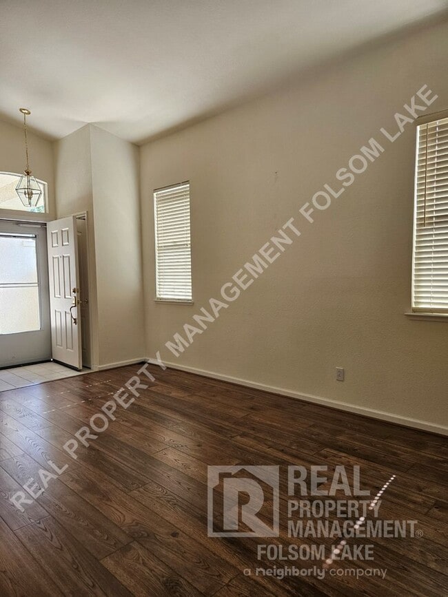 Building Photo - COMING SOON!!!  4bd 2ba home in Folsom