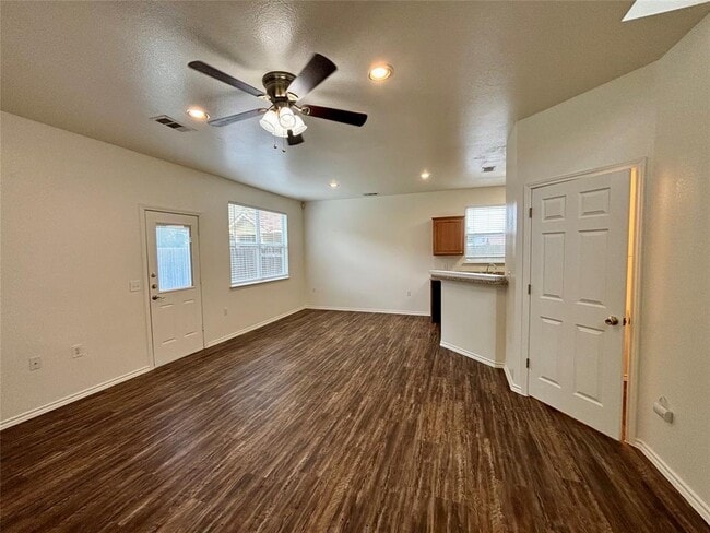 Building Photo - 6914 Meador Ave